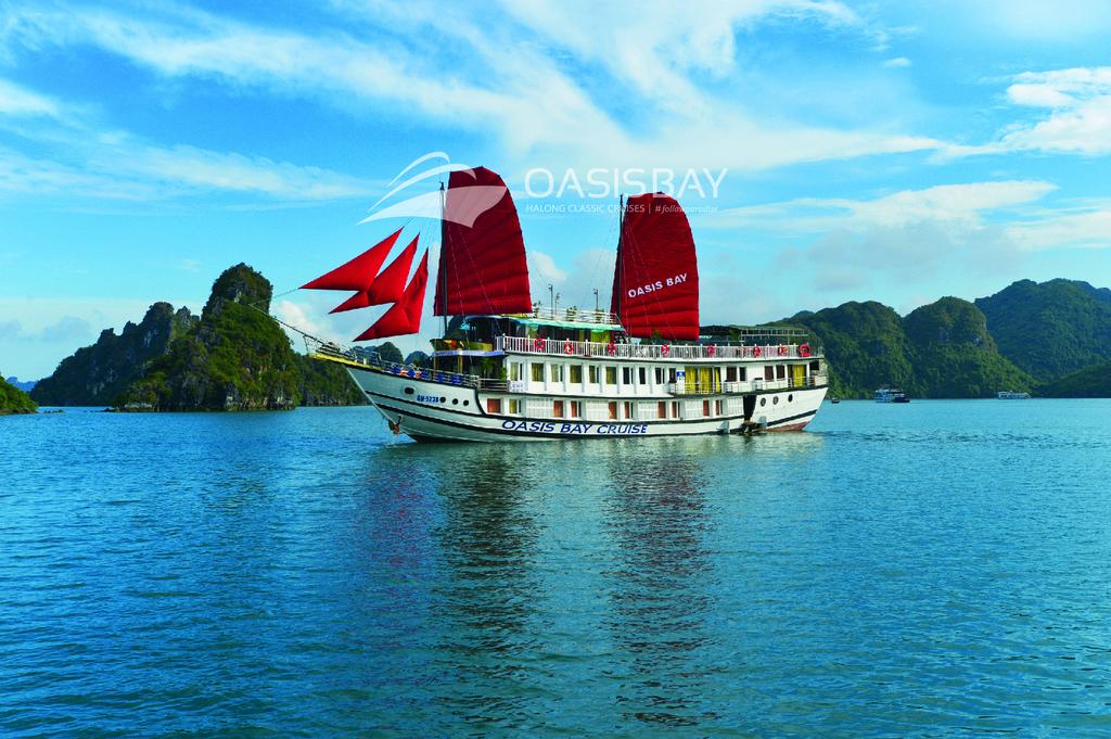 HL1: Oasis Bay Classic Cruise (2 Day - 1 Night) - Highly Recommended - 147 USD $/pax 