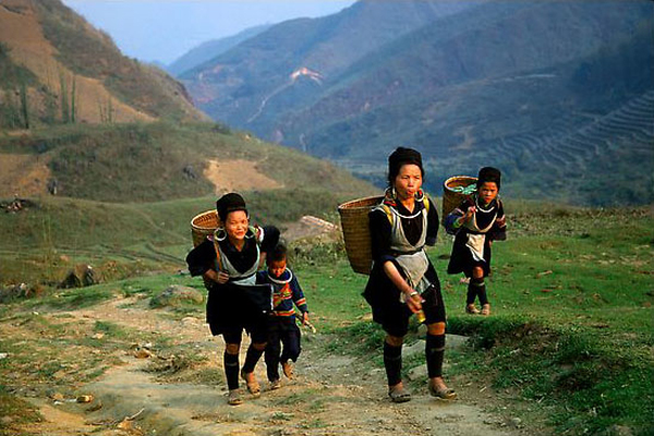 SP2 Tours to Sapa by Bus (2 Days - 1 Night) (Recommended)